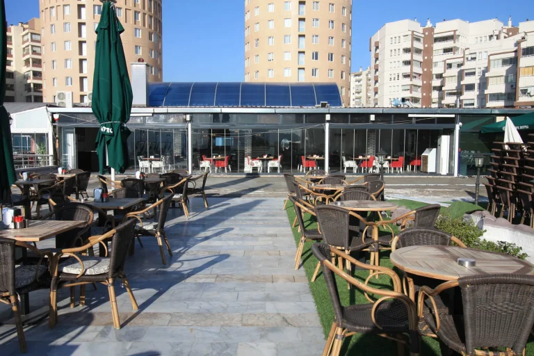 Dacos Cafe