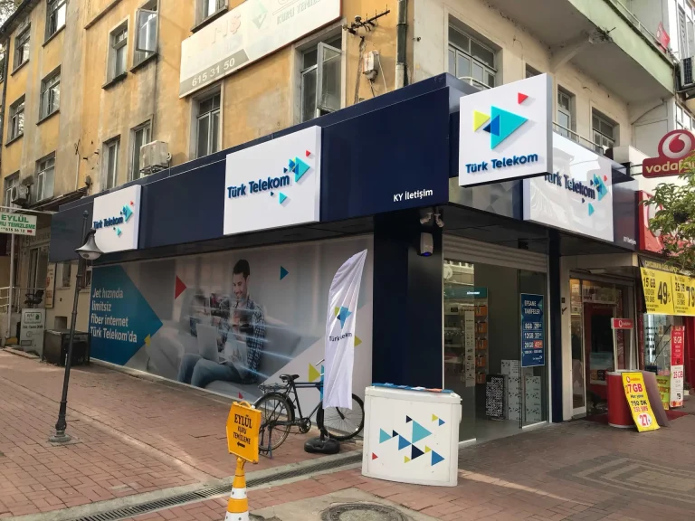Türk Telekom 32 Adet Bayi Yenilemesi